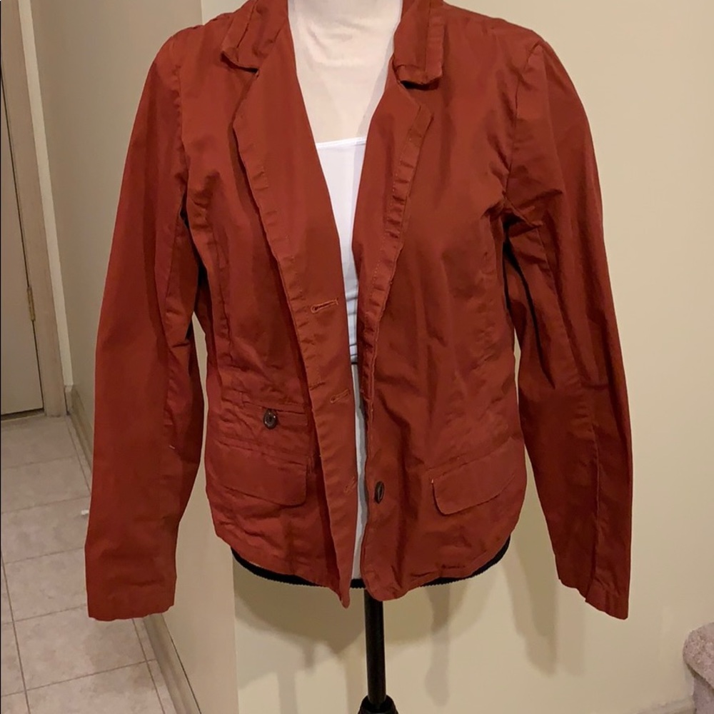 Relativity rust orange jacket